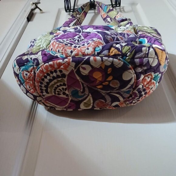 Vera Bradley Glenna shoulder bag in the retired "Plum Crazy" pattern zipper top - Picture 3 of 7